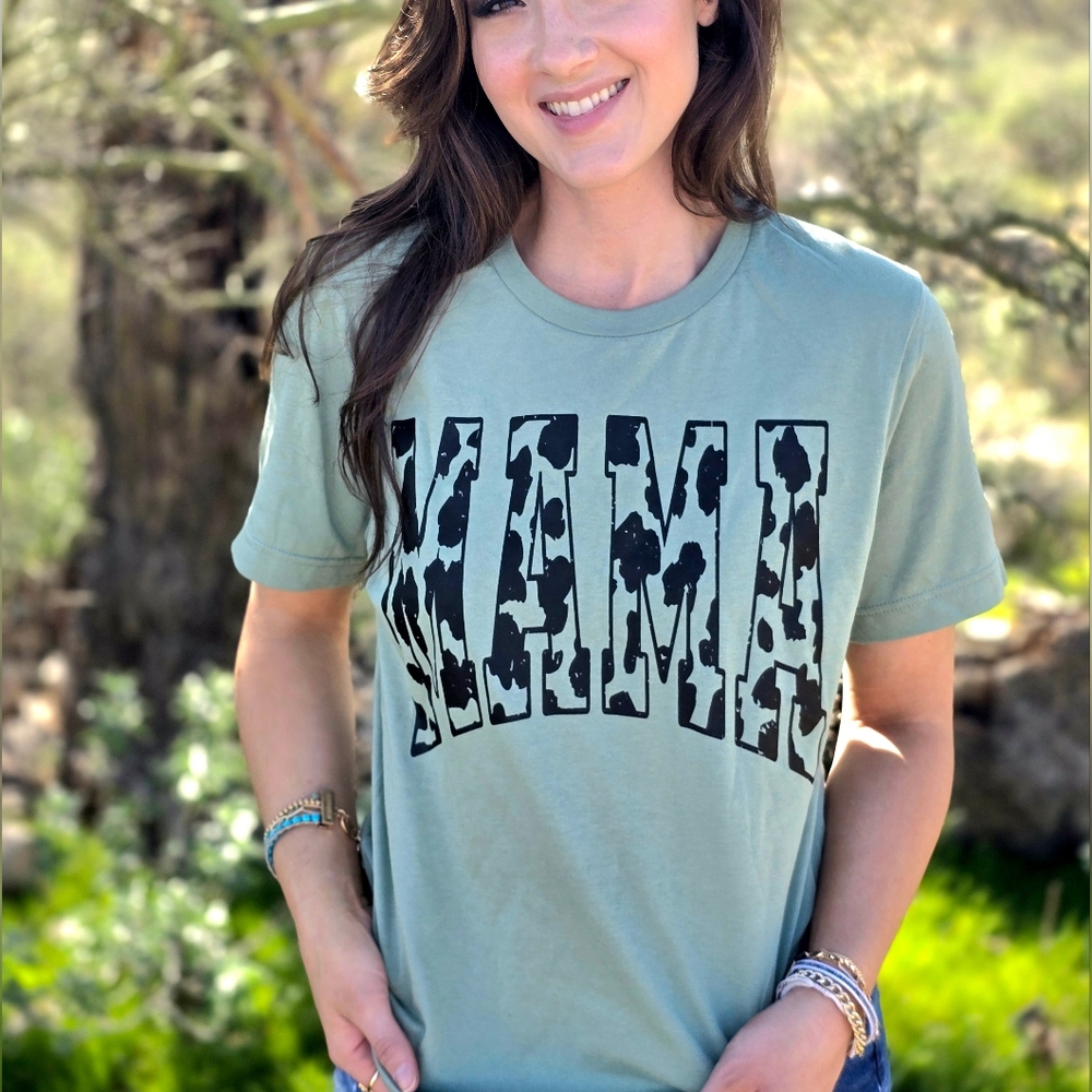 Green 'MAMA' Graphic T-Shirt